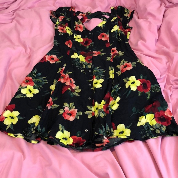 Hollister Dresses & Skirts - Donating soon!!! Floral summer Hollister dress